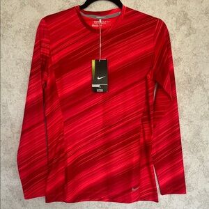 Nike Golf Tour Perfomance Women’s Fitted Dri-fit Striped Red Long Sleeve Top NWT